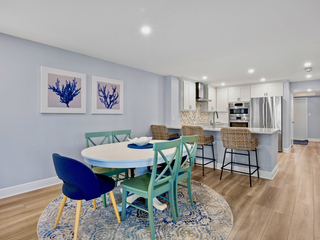 Gulf and Bay Club B110 by Tropical Sands Accommodations