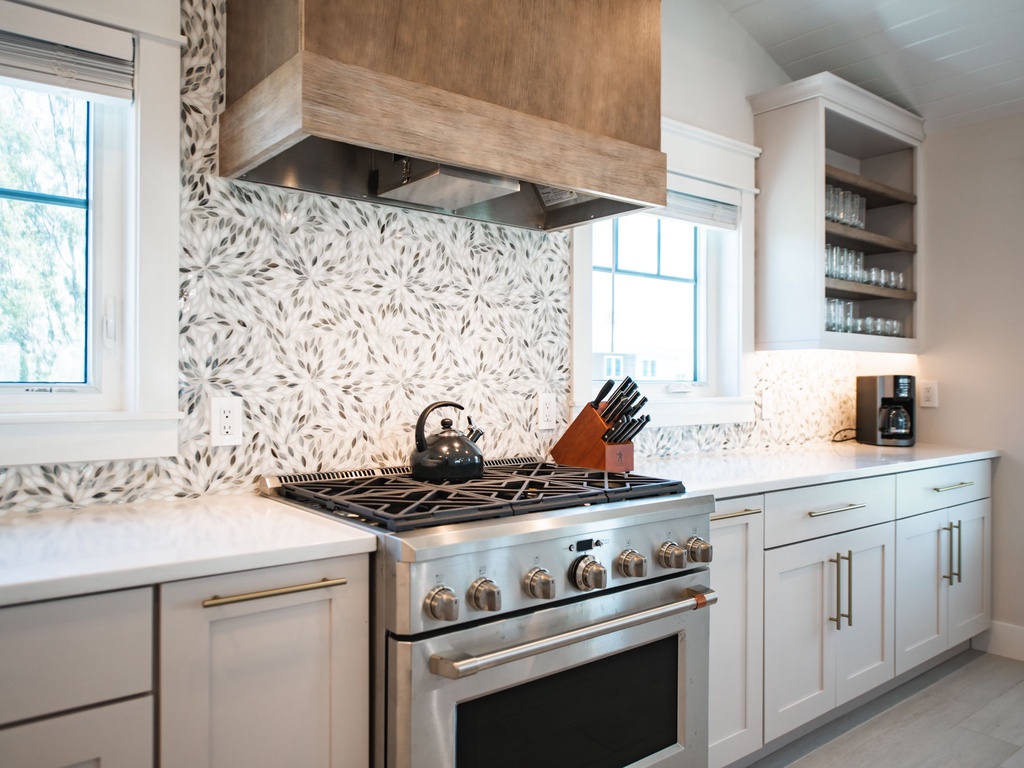 Gas Range Stove Top with Vented Hood