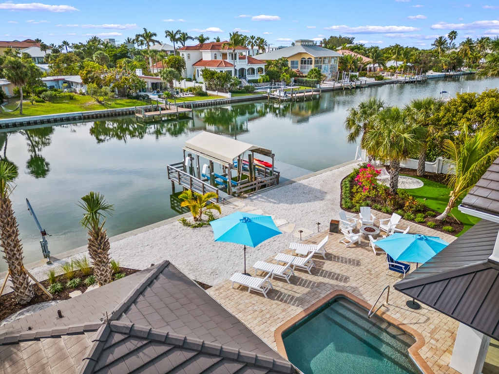 Manatee Cove - By Lido Key Vacations
