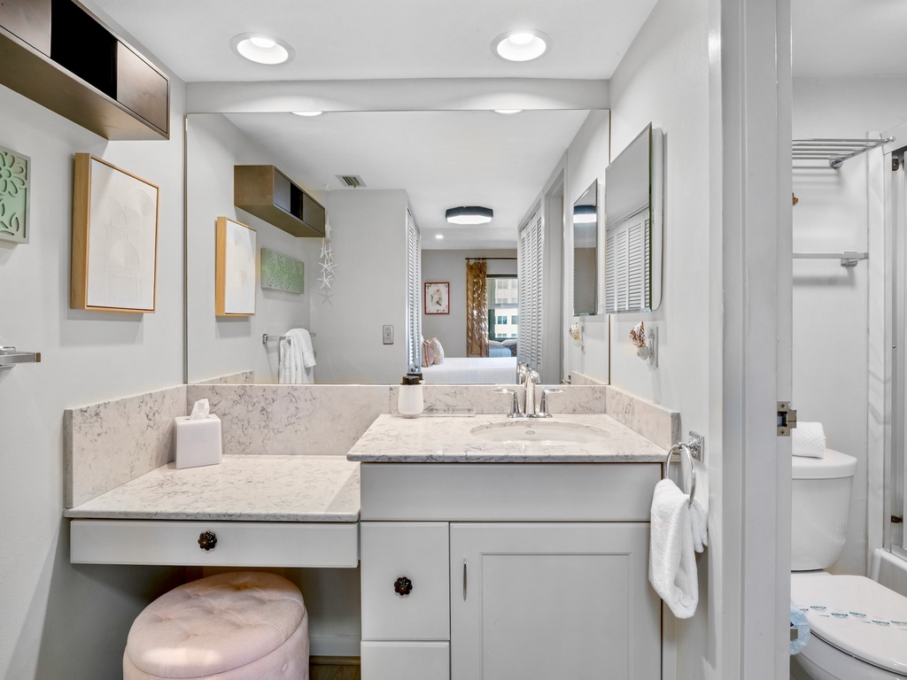 Primary Bedroom, Ensuite Bathroom
