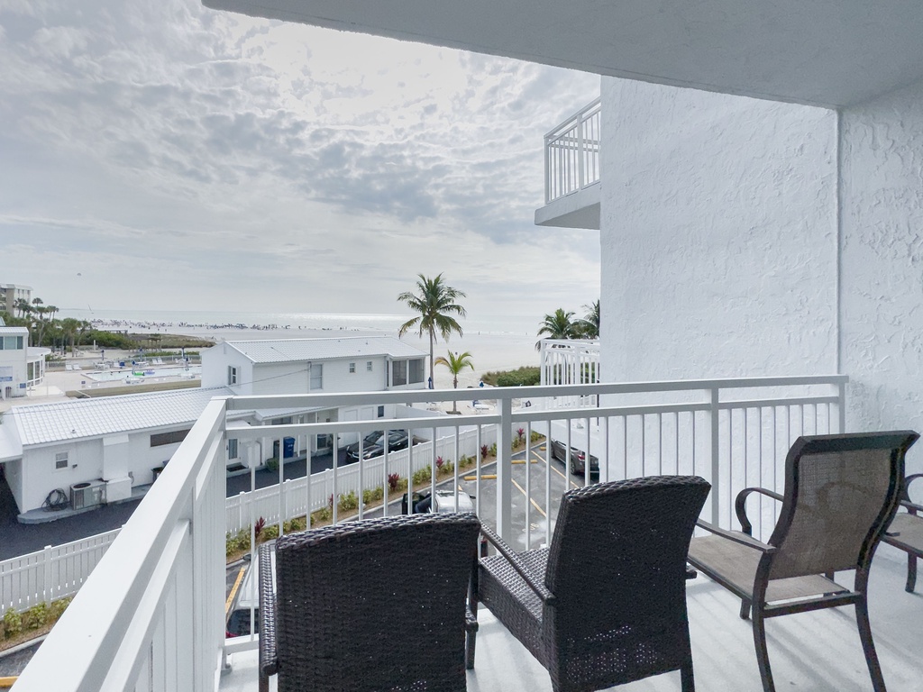 304 balcony 1