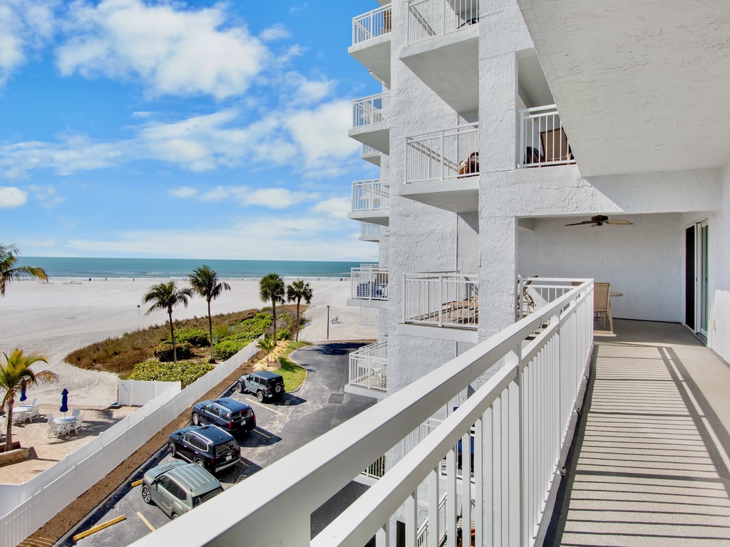 Jamaica Royale 403 by Tropical Sands Accommodations