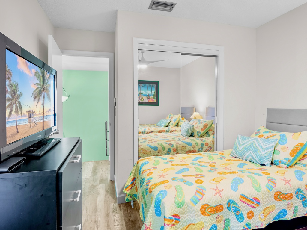 Midnight Cove II 220D