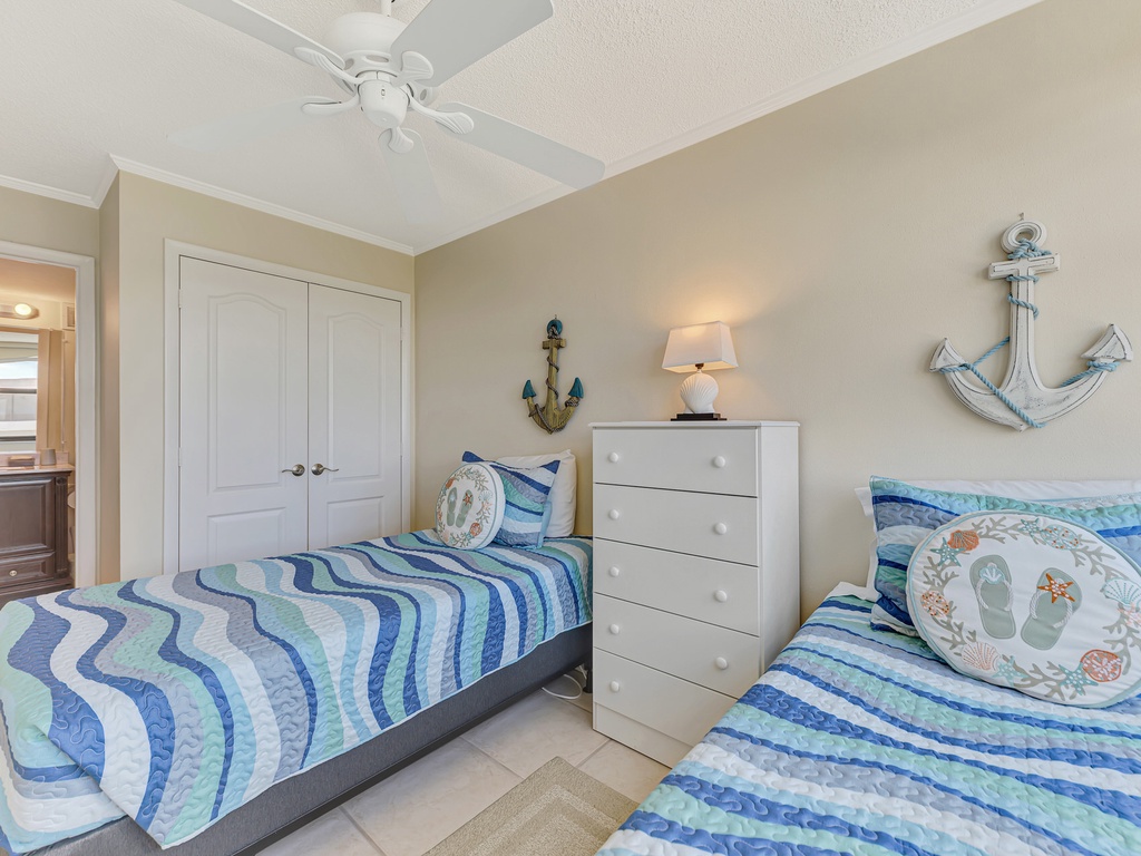 Third Bedroom, Two Twin beds