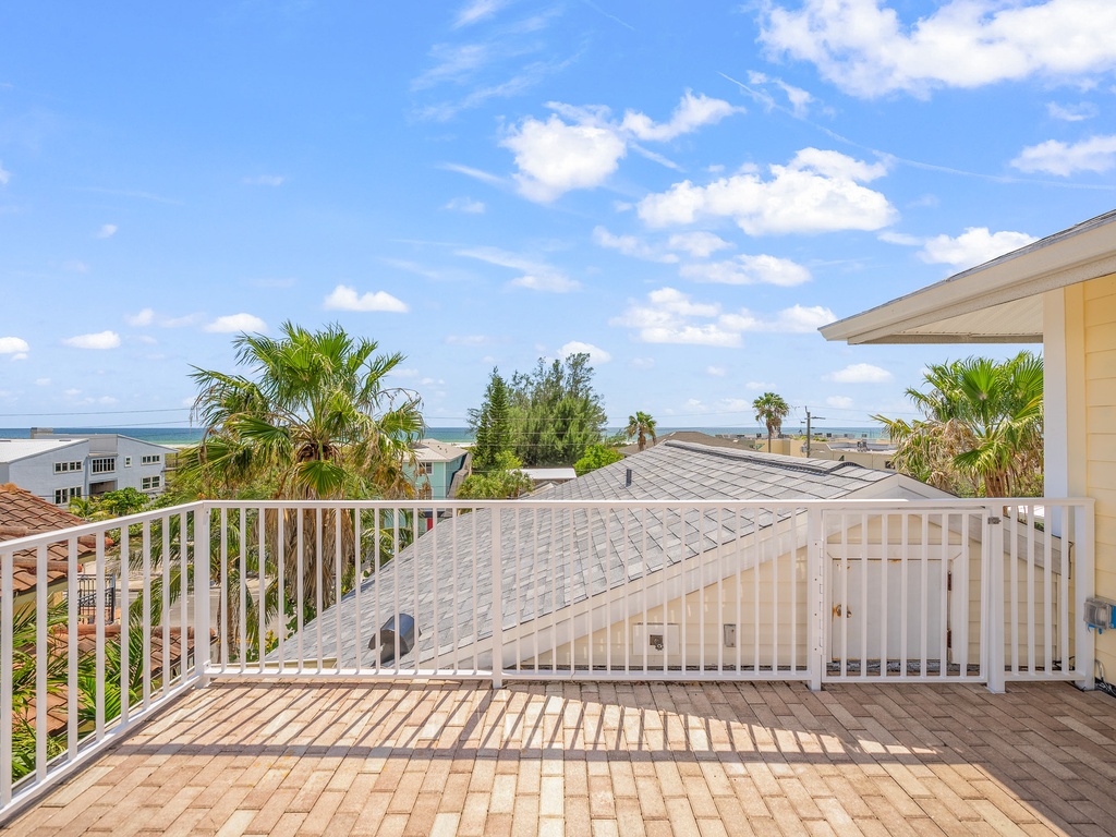 Spacious rooftop deck for gatherings