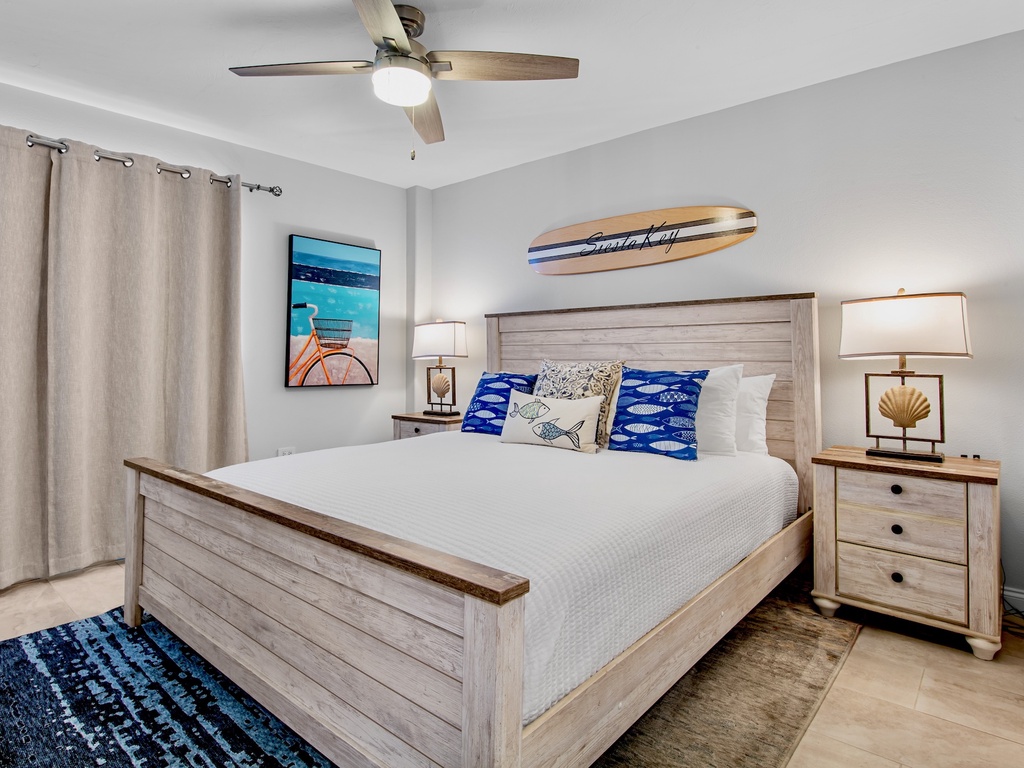 Second Bedroom, King
