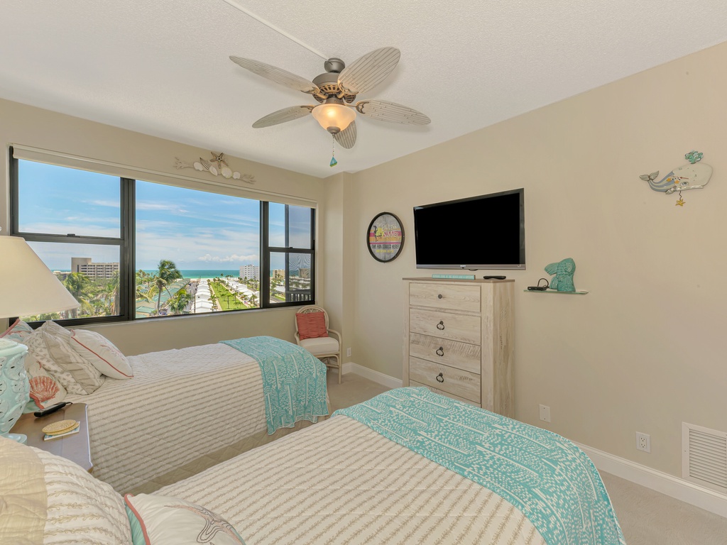Second Bedroom, Two Twin XL beds