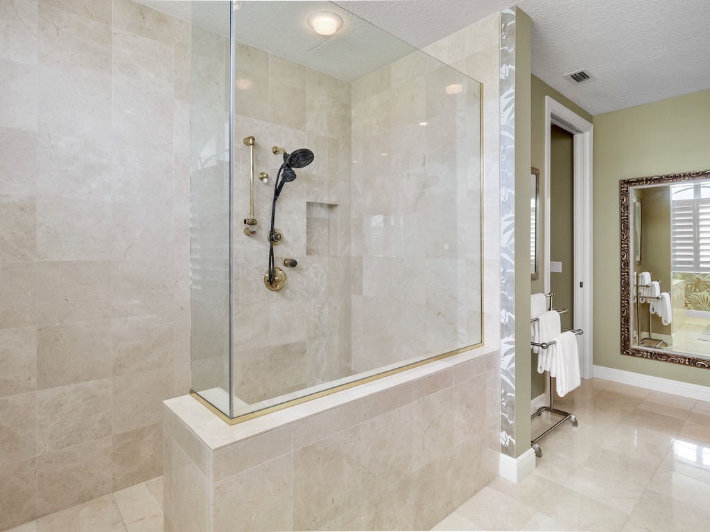 Primary Bathroom, Ensuite