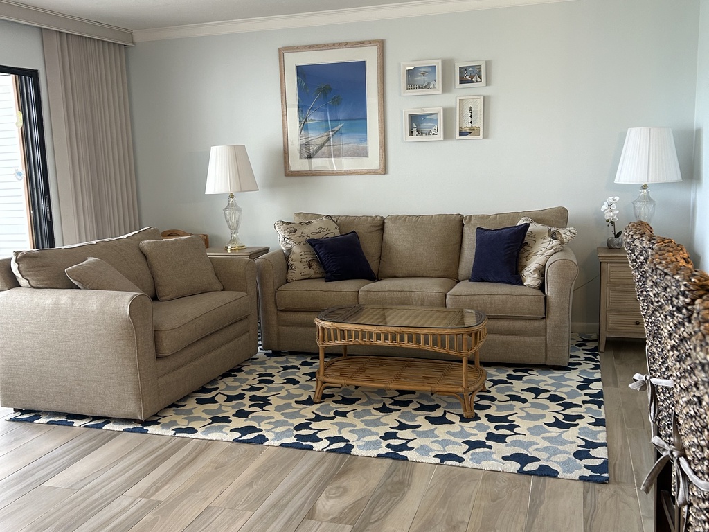 Midnight Cove II 211F