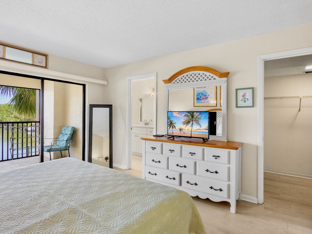 Midnight Cove II 922C