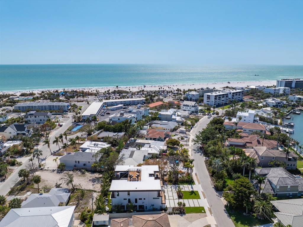 Lido Luxe Estate by Lido Key Vacations