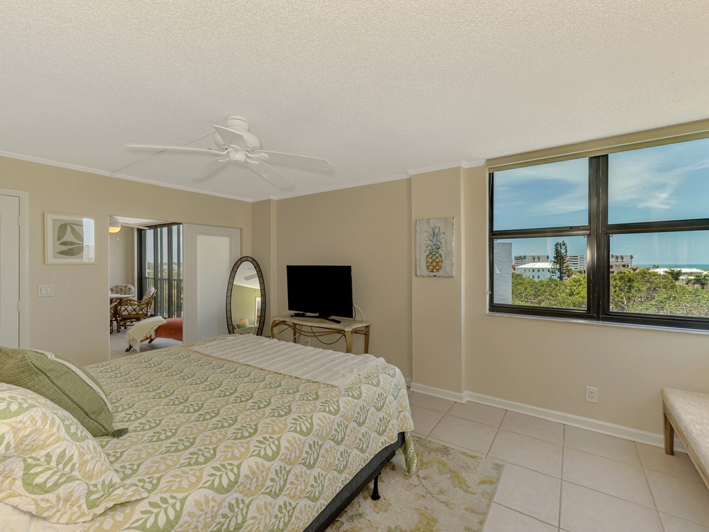 Primary Bedroom, King