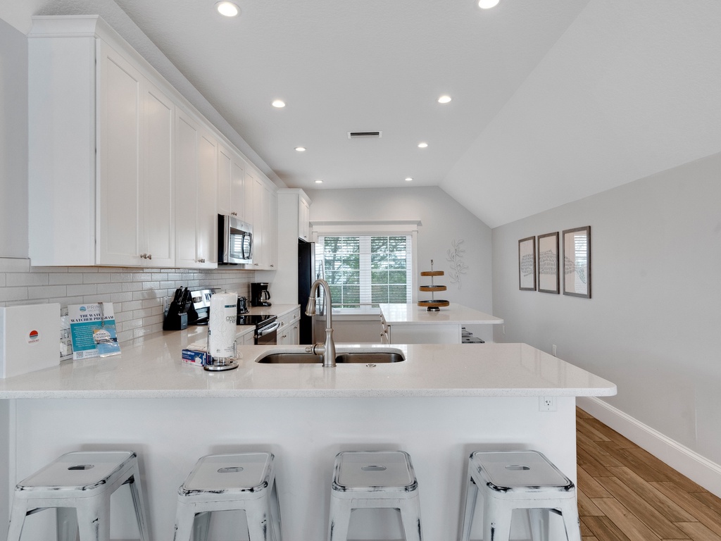 Kitchen, Breakfast Bar