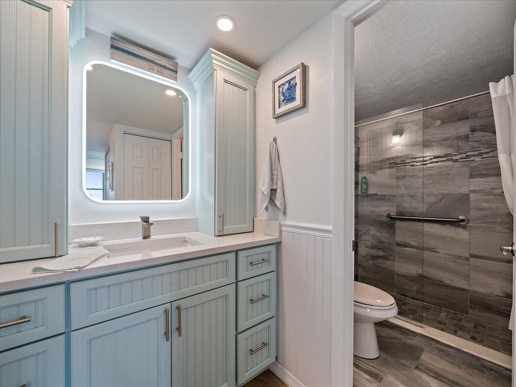 Harbor Towers Unit 603 by Tropical Sands Accommodations