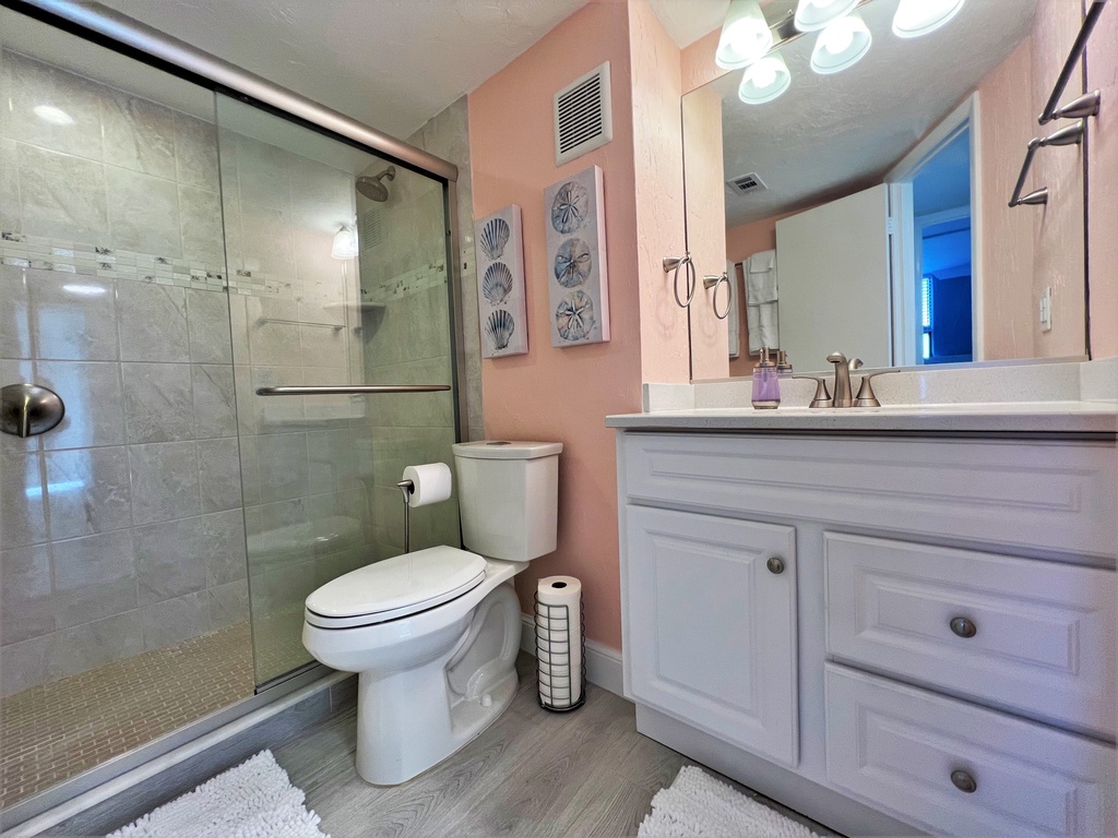 Hall Bathroom