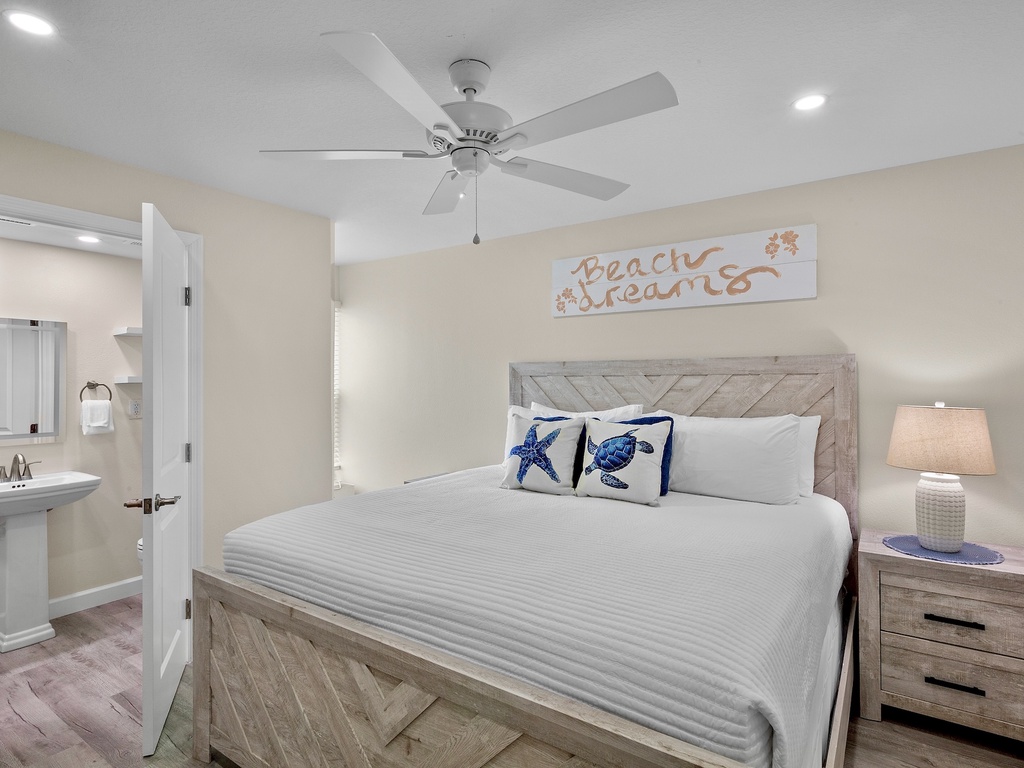 Primary Bedroom, King bed