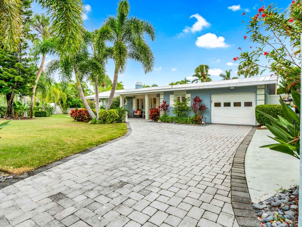 Blue Palm by Lido Key Vacations