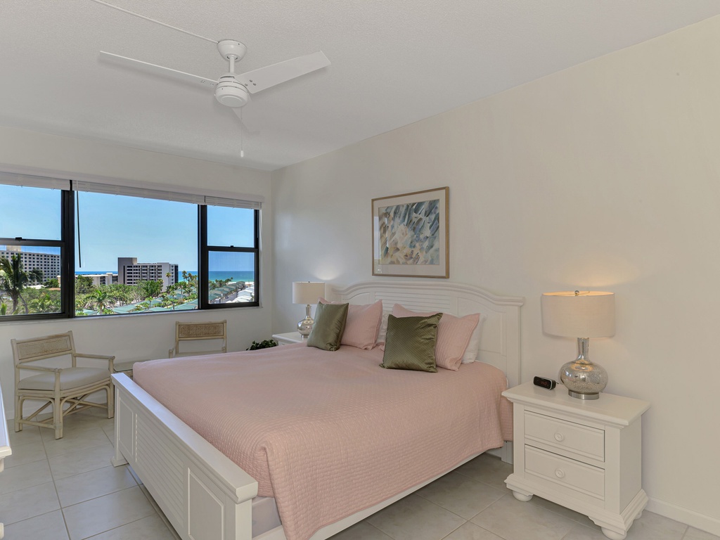 Primary Bedroom, King