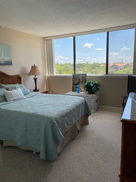 w304 guest bed