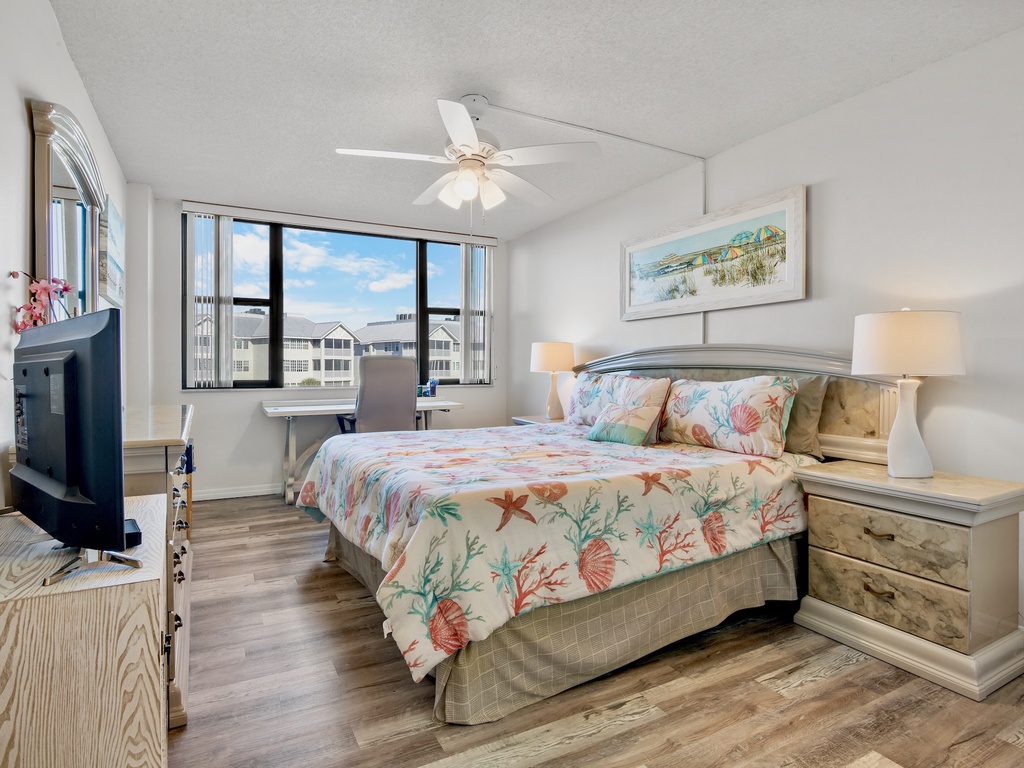 Primary Bedroom, King
