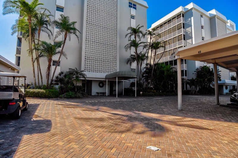 Convenient parking near the condo