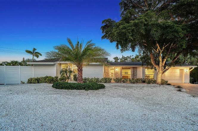 The Coastal Nest by Tropical Sands Accommodations