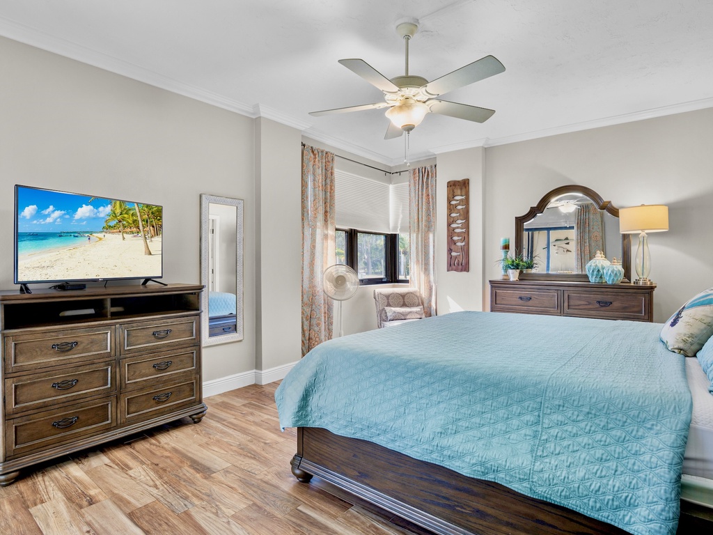 Primary Bedroom, King
