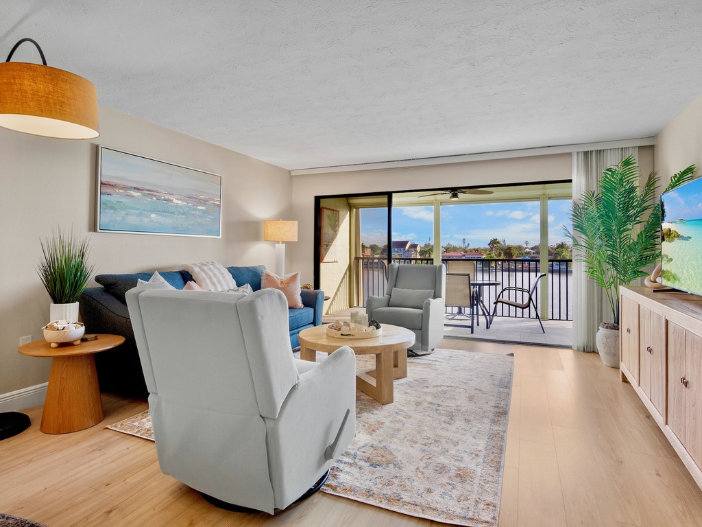 Midnight Cove II Unit 133 by Tropical Sands Accommodations