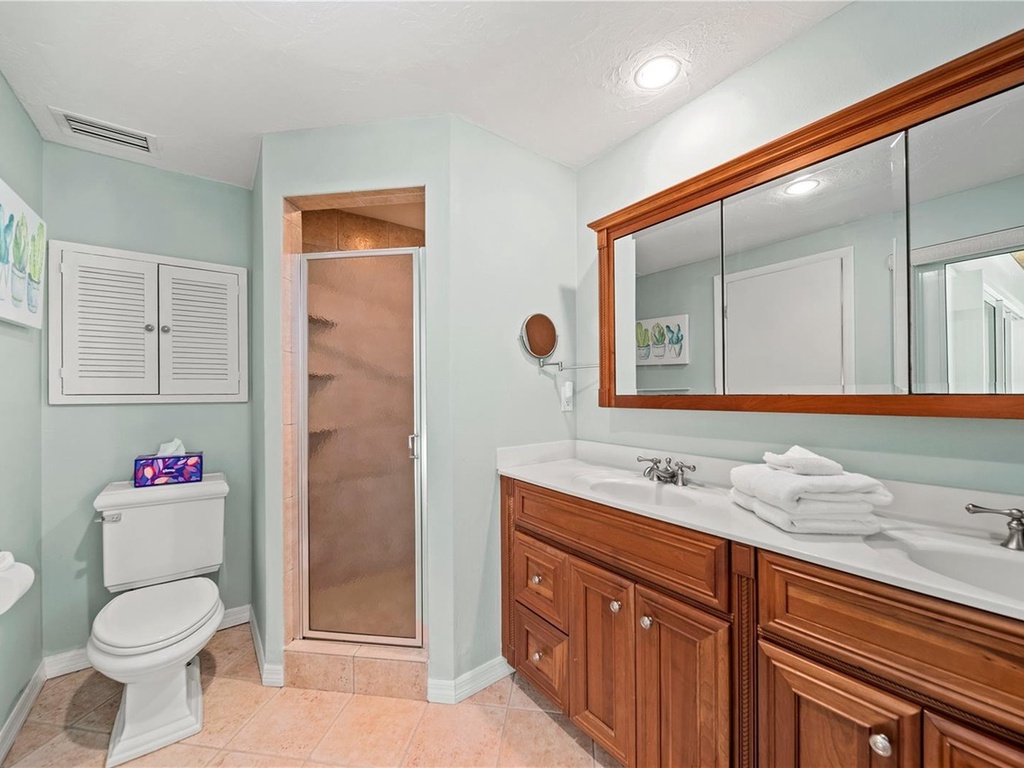 Primary Bedroom, Ensuite Bathroom