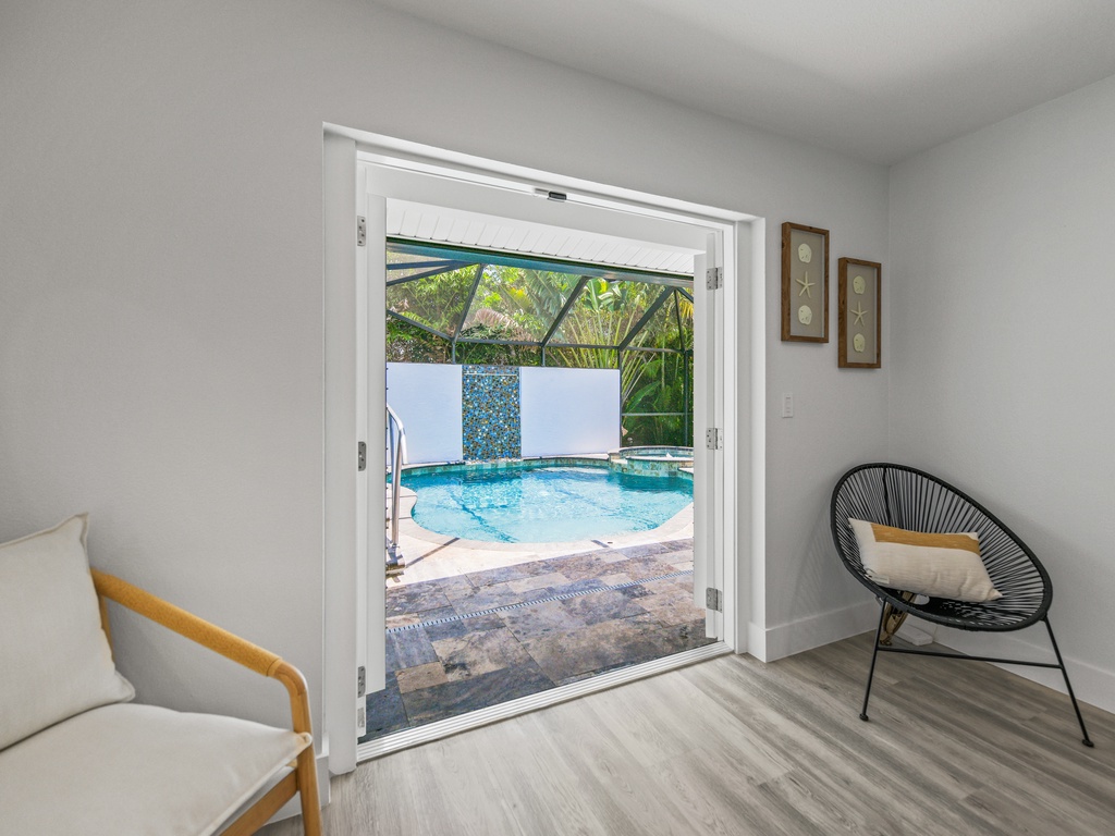 Primary Bedroom-Pool access