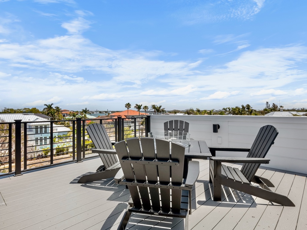 Rooftop Deck