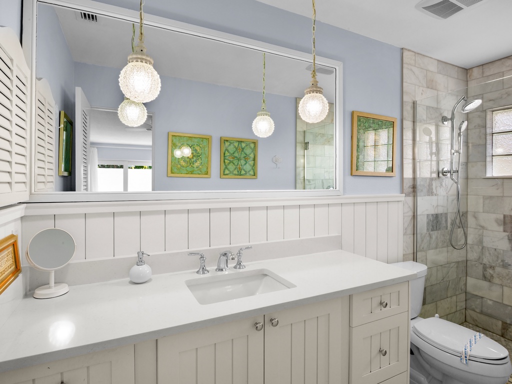 Primary Bathroom, Ensuite