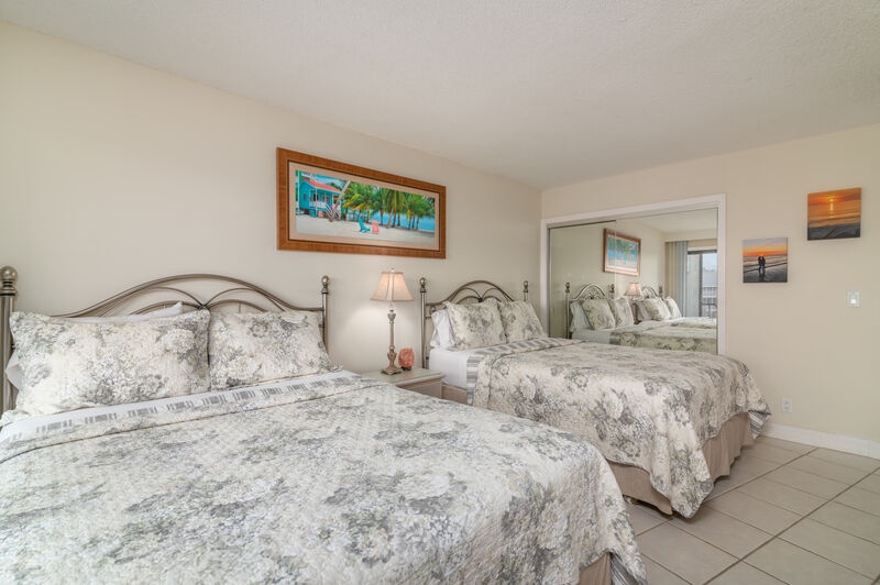 Master Bedroom, Two Queens