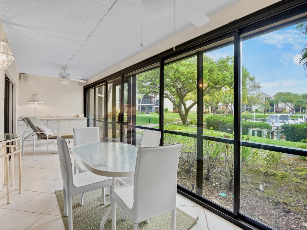 Midnight Cove II Unit 910 by Tropical Sands Accommodations