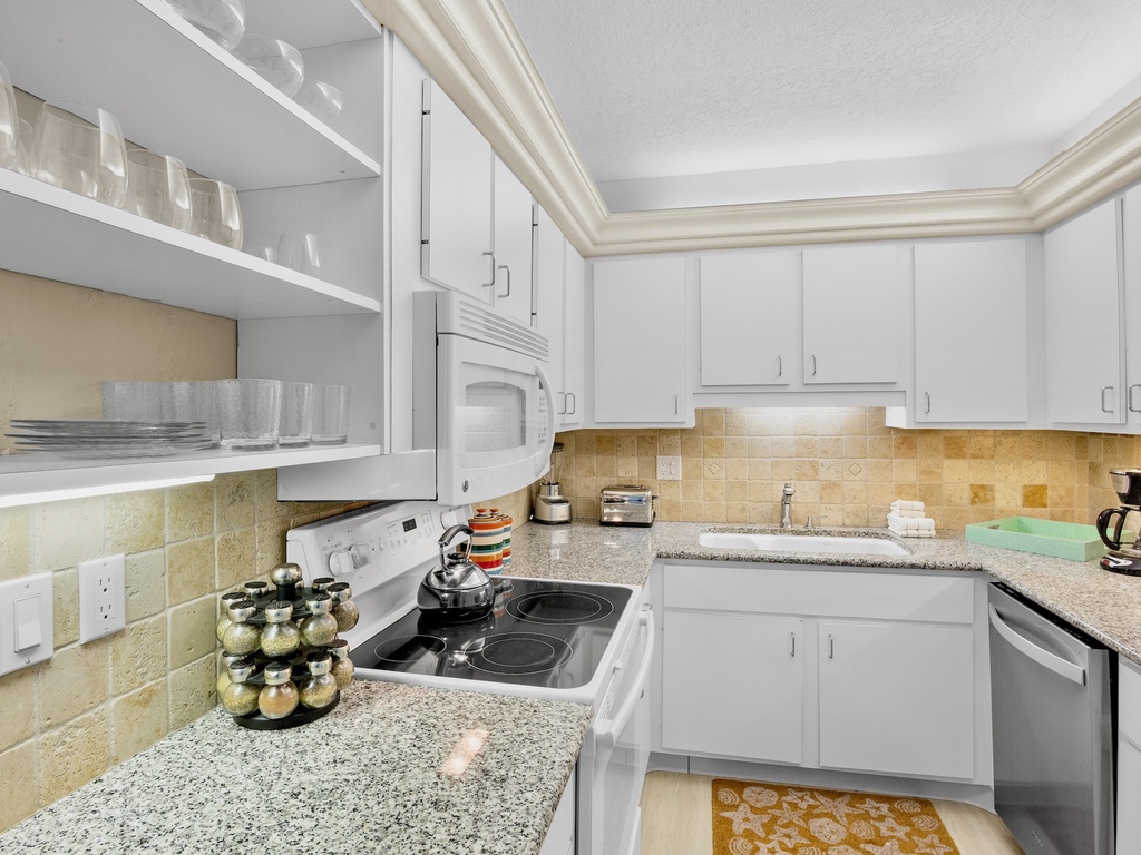 Harbor Towers Unit 303 by Tropical Sands Accommodations