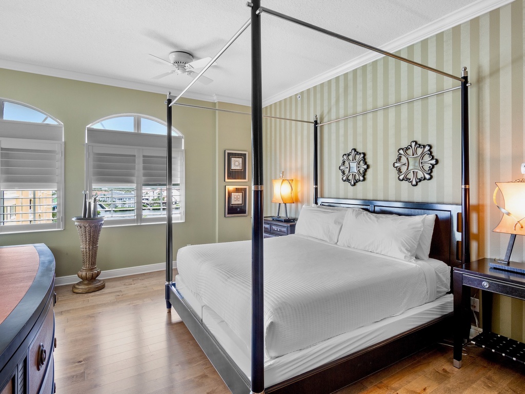 Primary Bedroom, King