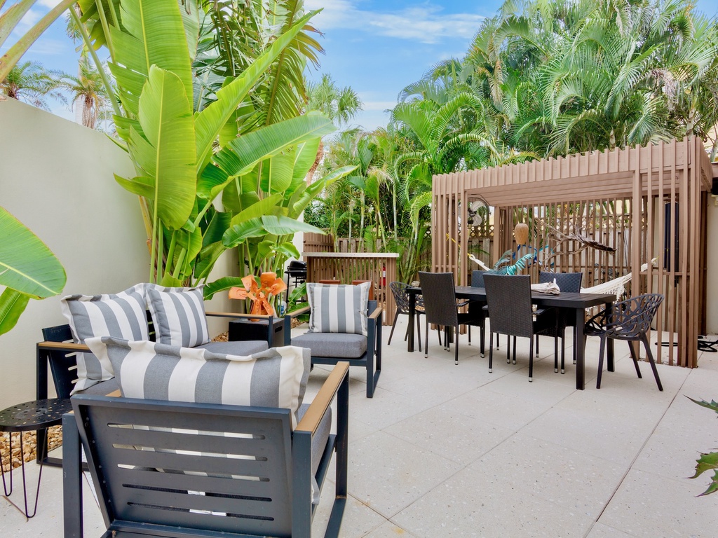 Outdoor Seating