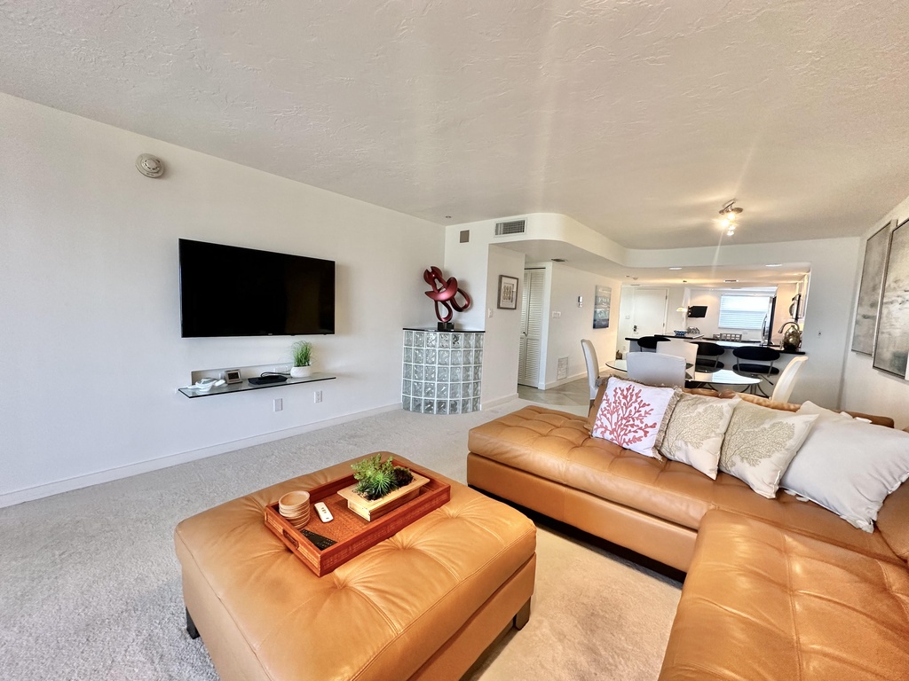 Gulf and Bay Club C702 (16)