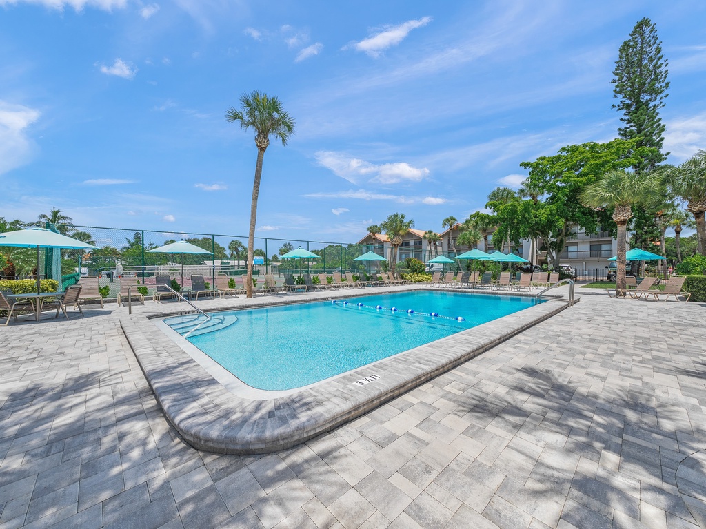 Our House at the Beach, Shared Pool
