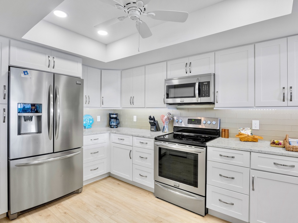 Midnight Cove II Unit 133 by Tropical Sands Accommodations