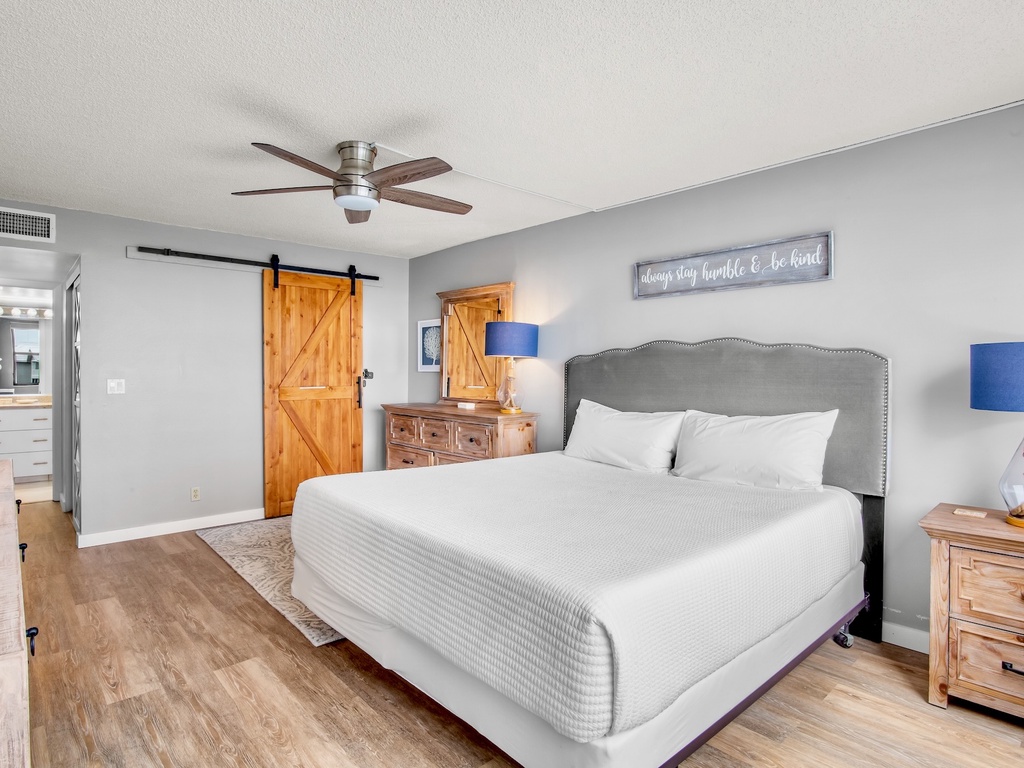 Harbor Towers Unit 515 by Tropical Sands Accommodations