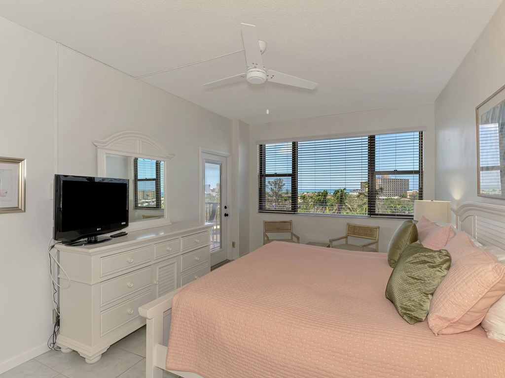 Primary Bedroom, King