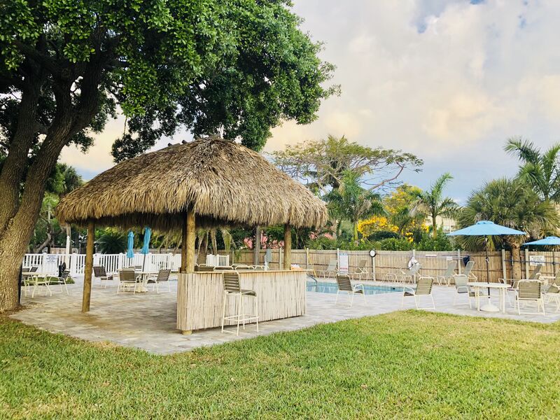 Community pool and Tiki Hut