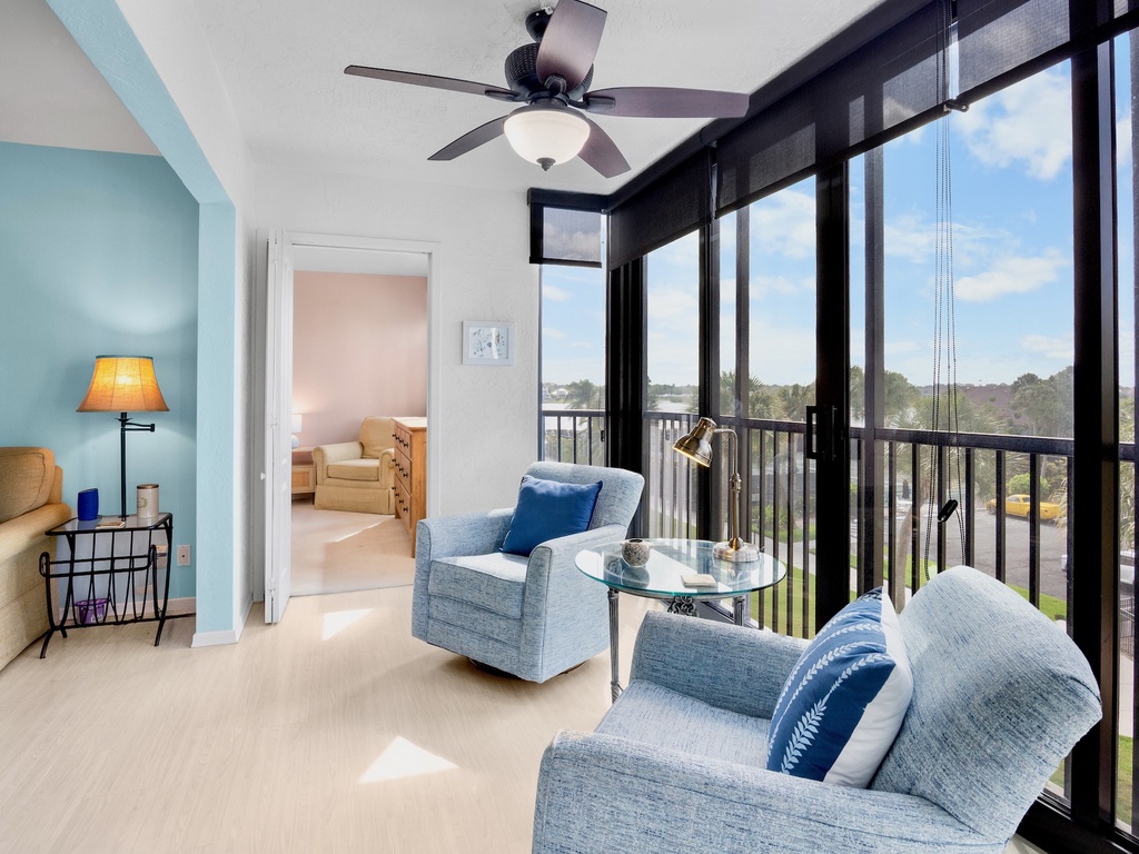 Harbor Towers Unit 303 by Tropical Sands Accommodations