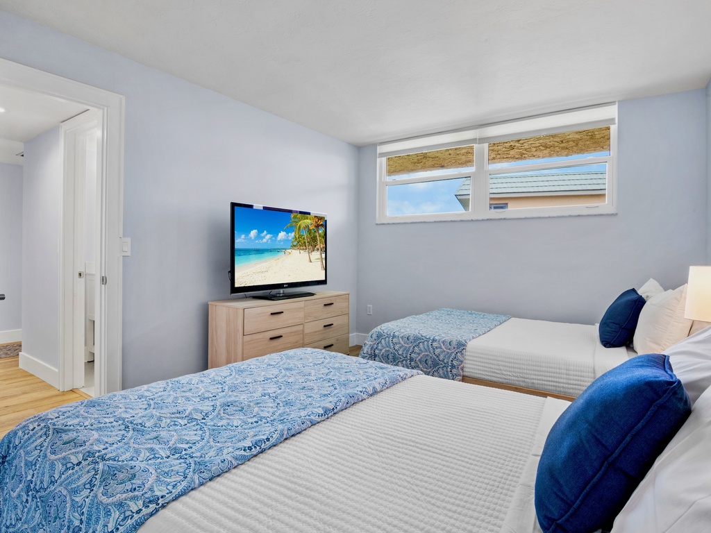 Second Bedroom - Two Full Beds