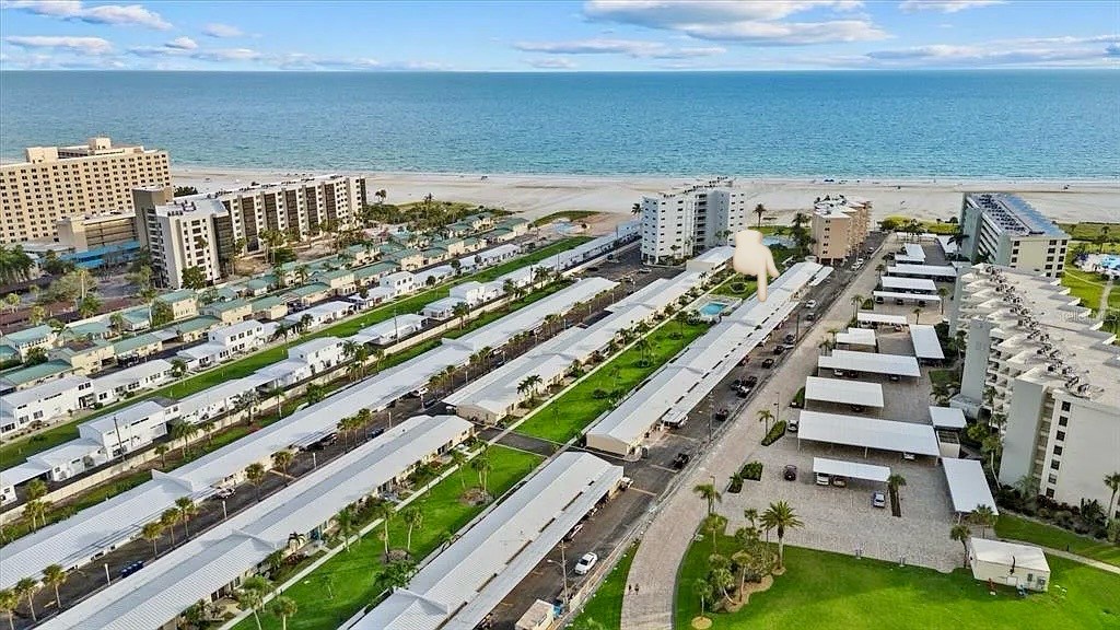 Prime spot minutes from the ocean