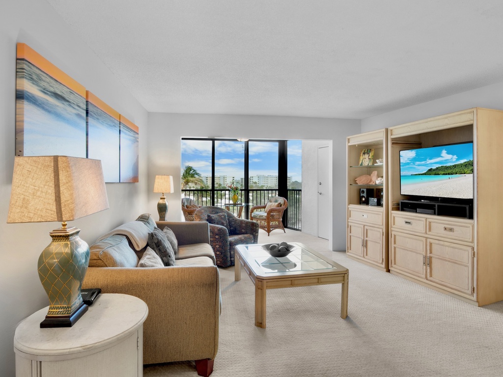 Harbor Towers Unit 525 by Tropical Sands Accommodations