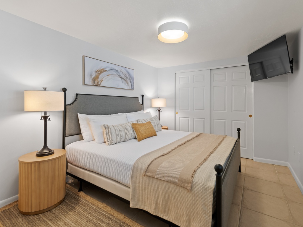 Primary Bedroom - King