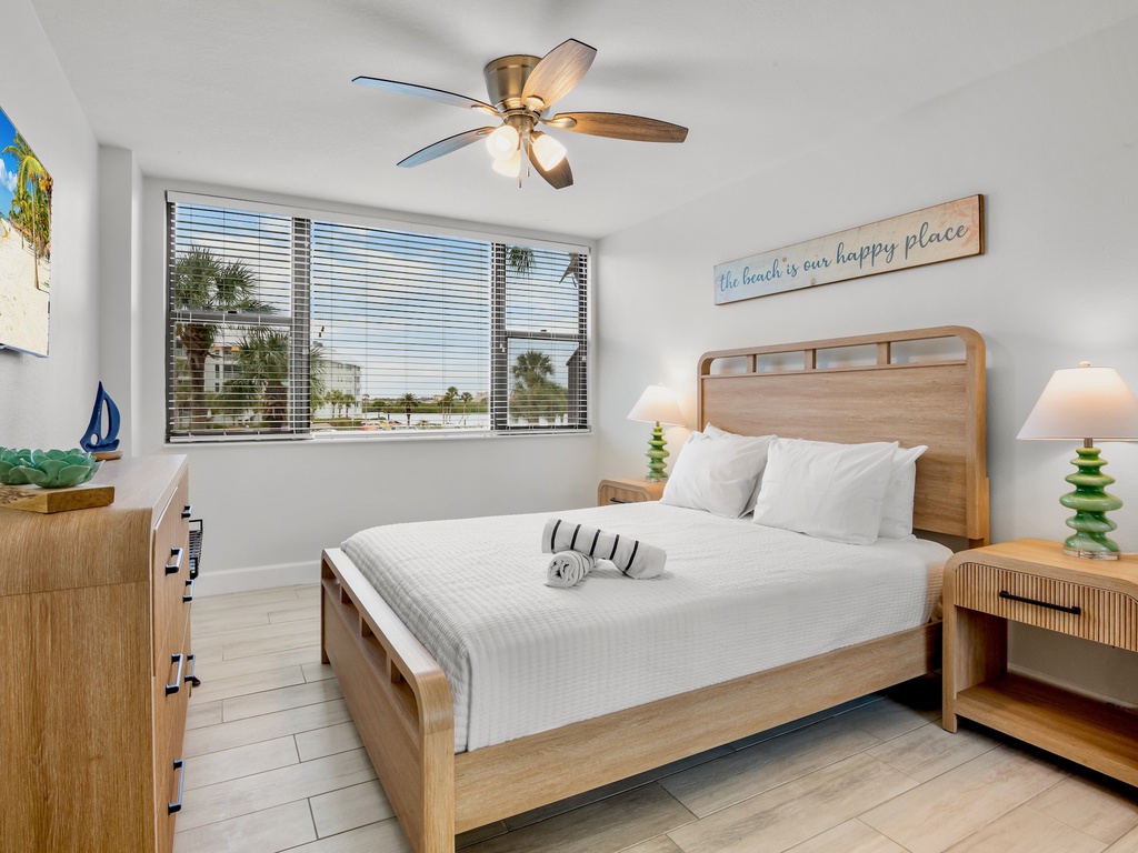 Second Bedroom, Full bed