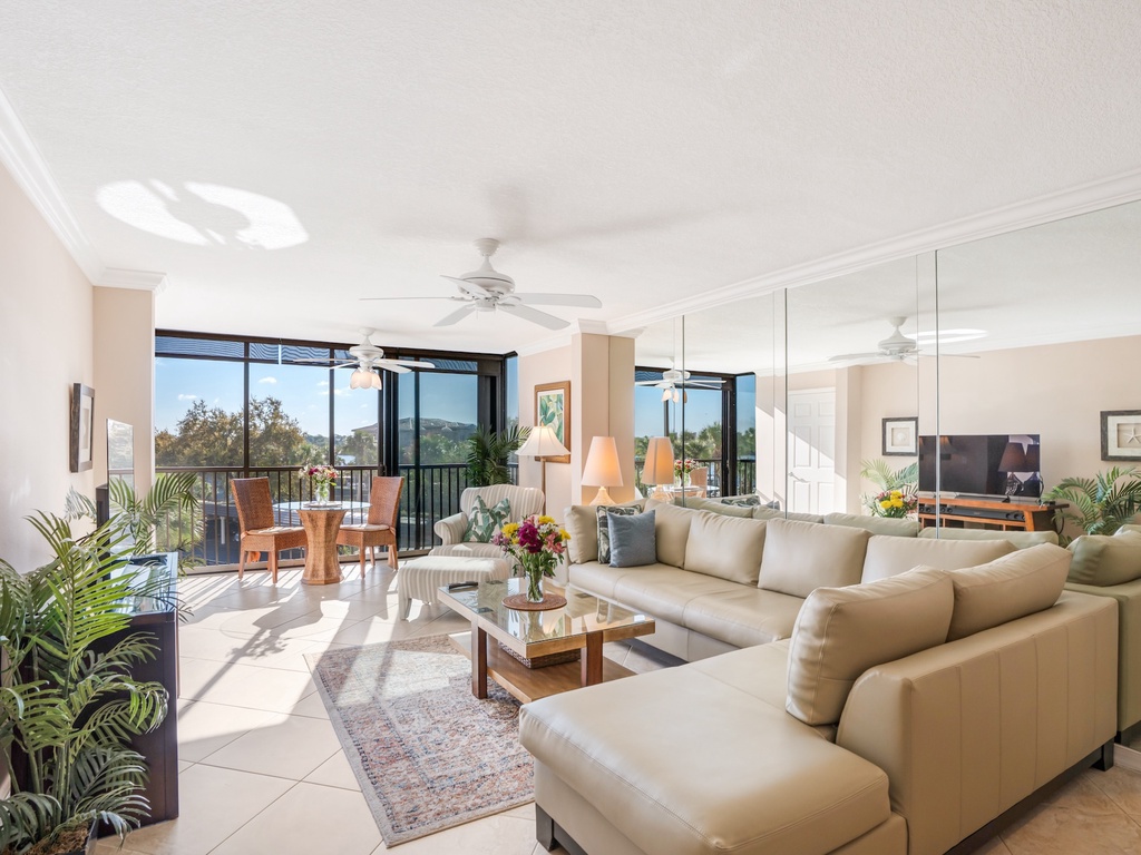 Harbor Towers Unit 330 by Tropical Sands Accommodations